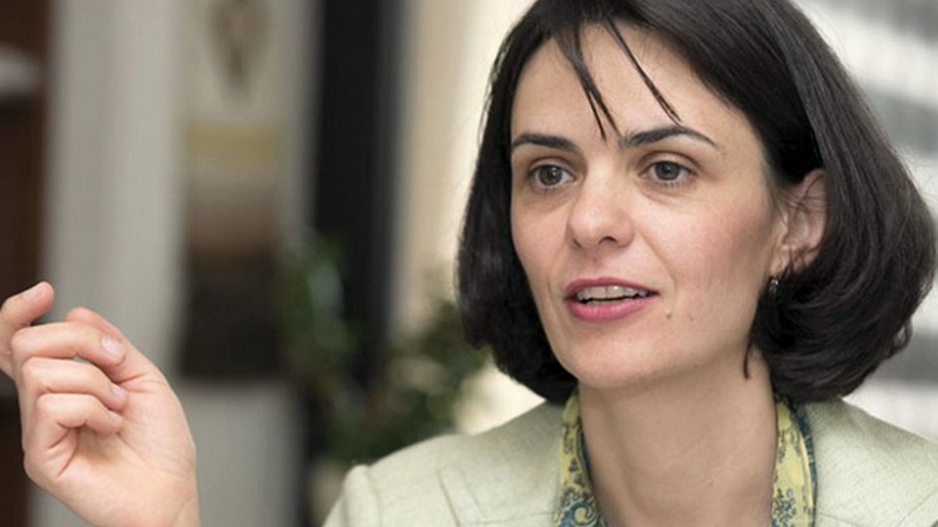 "Doamna Draculescu" tine in mana destinele Greciei! Vezi cum a ajuns o romanca de succes sefa misiunii FMI !