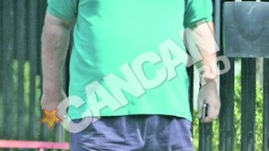 Florin Calinescu isi plange fiul in intimitatea locuintei lui. L-a adus pe Luca acasa