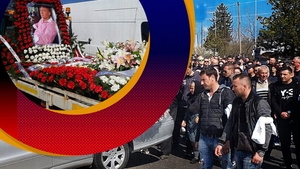 Imagini în premieră de la înmormântarea lui Nicu Maharu! Mama lui a ...