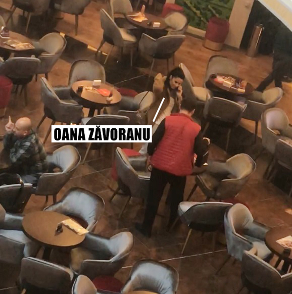 Oana Zăvoranu și companionul manierat pleacă de la cafenea