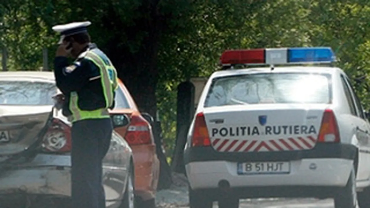 Doi politisti au murit intr-un accident rutier pe DN11