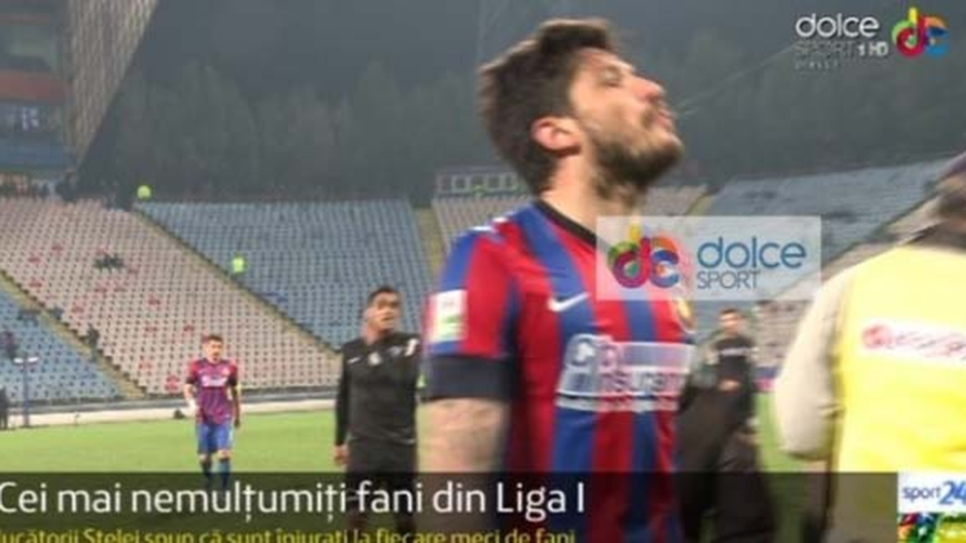 Gest golanesc al lui Dodel "Scuipinel"! Capitanul Stelei i-a flegmat pe suporterii din tribune. Vezi ce a facut in trecut