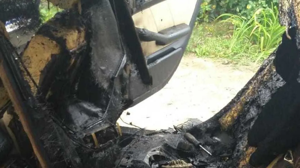 Doi bărbaţi au fost grav răniţi în urma exploziei unui rezervor de maşină, în județul Dâmbovița