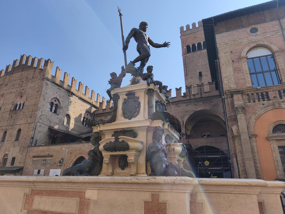 Check in | Cât am dat pe o porție de paste bolognese în Bologna?