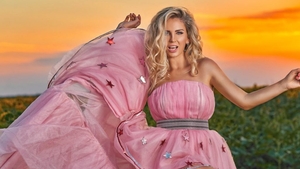 Andreea Bănică a dat cărțile pe față! Câte operații estetice are artista