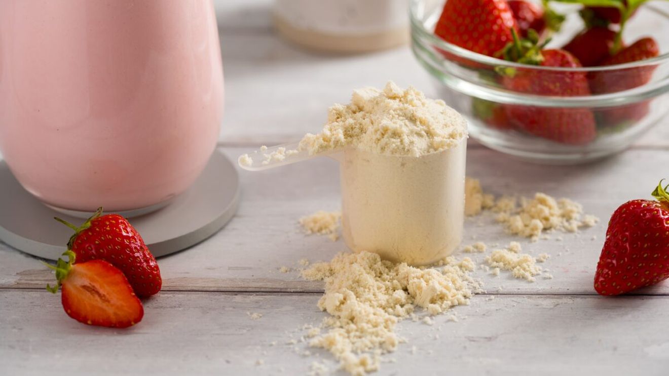 Noua modă în rândul vedetelor de la Hollywood: de la rujuri la shake-uri proteice