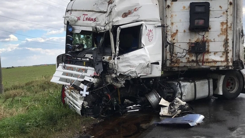 Accident cumplit pe DN1A. Șase persoane au fost implicate, dintre care trei au nevoie de îngrijiri medicale
