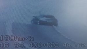 O maşină cu 236 km/h a intrat în parapeţi pe A3! Cum a explicat şoferul incidentul