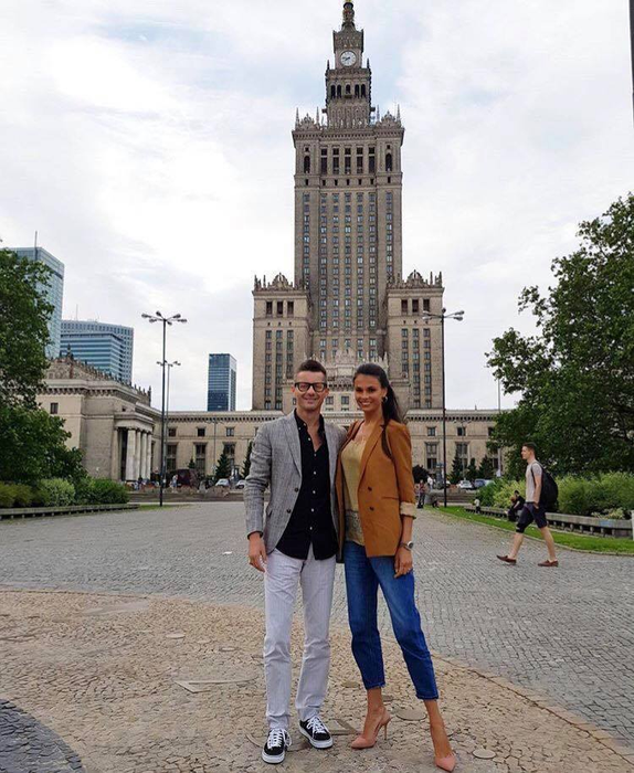 Anca Serea, filmată în dormitor chiar de soţul ei! ADI SÎNĂ a dezvăluit detalii intime:”O filmez pe soţia mea…“
