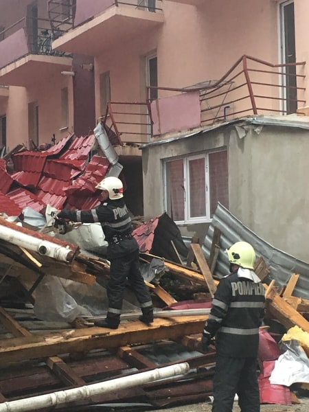 Pompierii au intervenit prompt