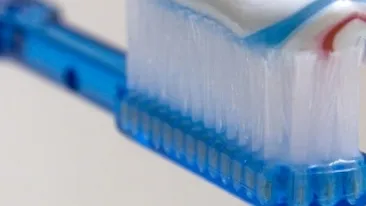 Romanii sunt codasii Europei in ceea ce priveste spalatul pe dinti