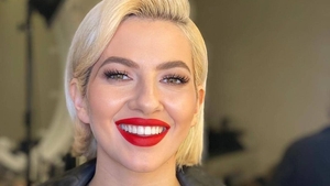Lidia Buble, gest bizar după ce s-a spus că ar avea o relaţie cu Adrian Popescu, zis Cuza. Prima reacţie a cântăreţei