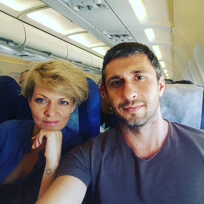 Ce mașină conduce Dana Nălbaru, soția lui Dragoș Bucur! E în pas cu tehnologia