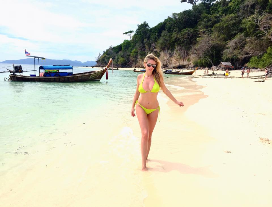 Andreea Bănică, despre a treia sarcină: „Lasă așa, este perfect!”