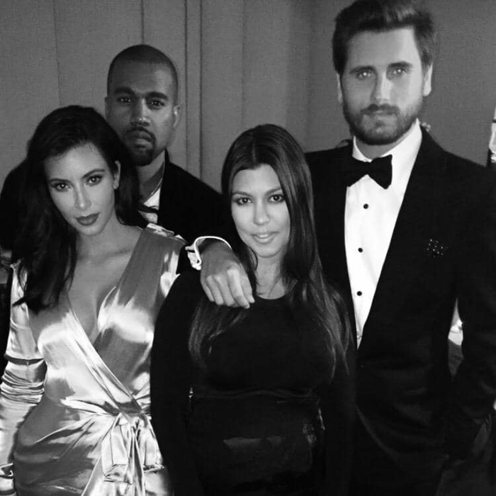 Kim Kardashian a primit o lovitură cruntă din partea lui Kanye West: “Înainte să solicite divorțul, el și-a schimbat numărul”. Decizia incredibilă luată de rapper