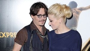 Johnny Depp, disperat dupa iubita lui! Sacrificiul STUPID pe care vrea sa il faca pentru a o lua de sotie: "E nebun dupa ea"