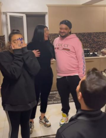 Adrian Minune, socru mic! Fiica manelistului, Adriana, a fost cerută în căsătorie. “Tremur de fericire”