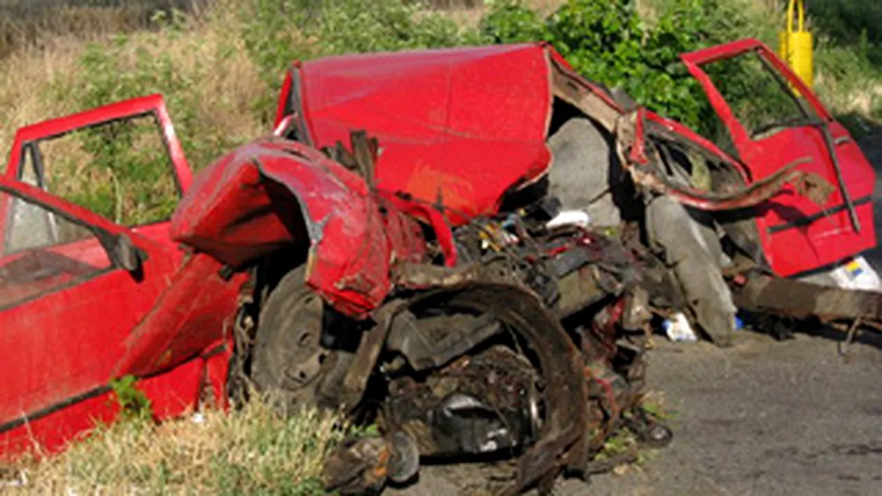 Un tanar a murit si altul a fost ranit intr-un accident produs in Sibiu