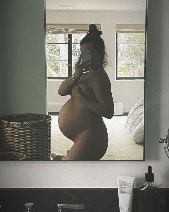 Ashley Tisdale a născut, iar fetița a primit numele unei planete: “Jupiter a aterizat”. Care este al doilea prenume special ales de actriță și soțul ei