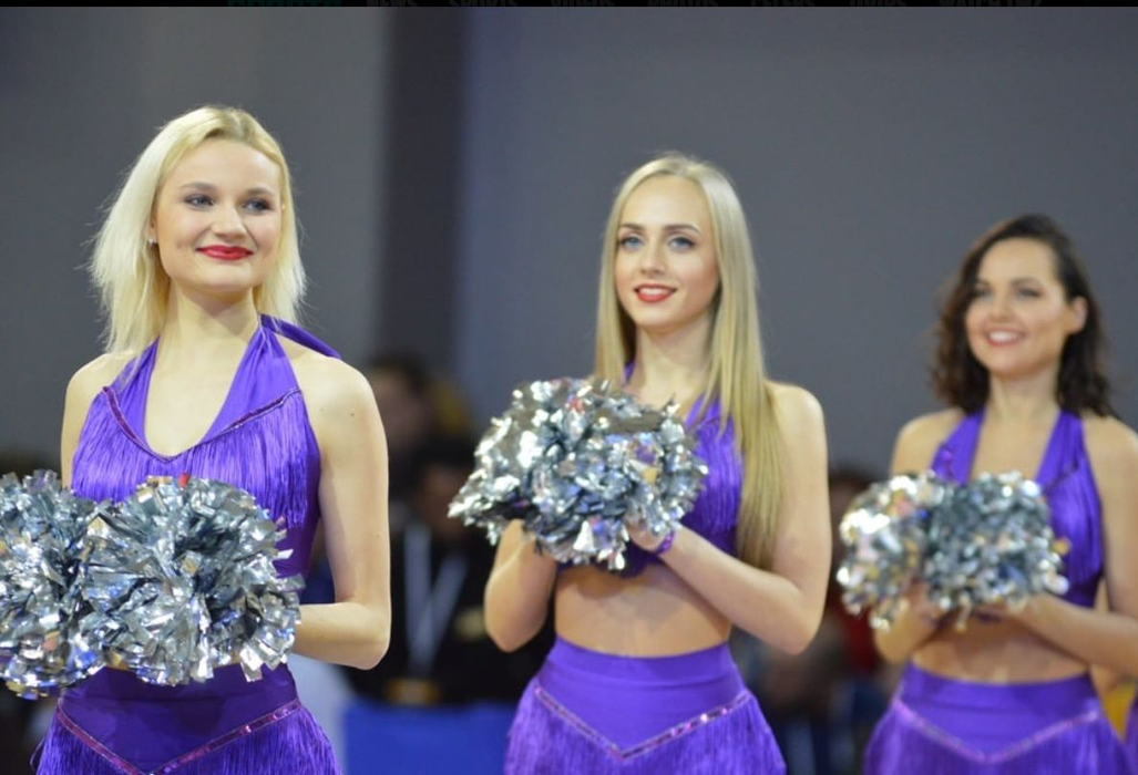 Majoretele din Lituania au devenit celebre în toată lumea
FOTO:  tmz.com