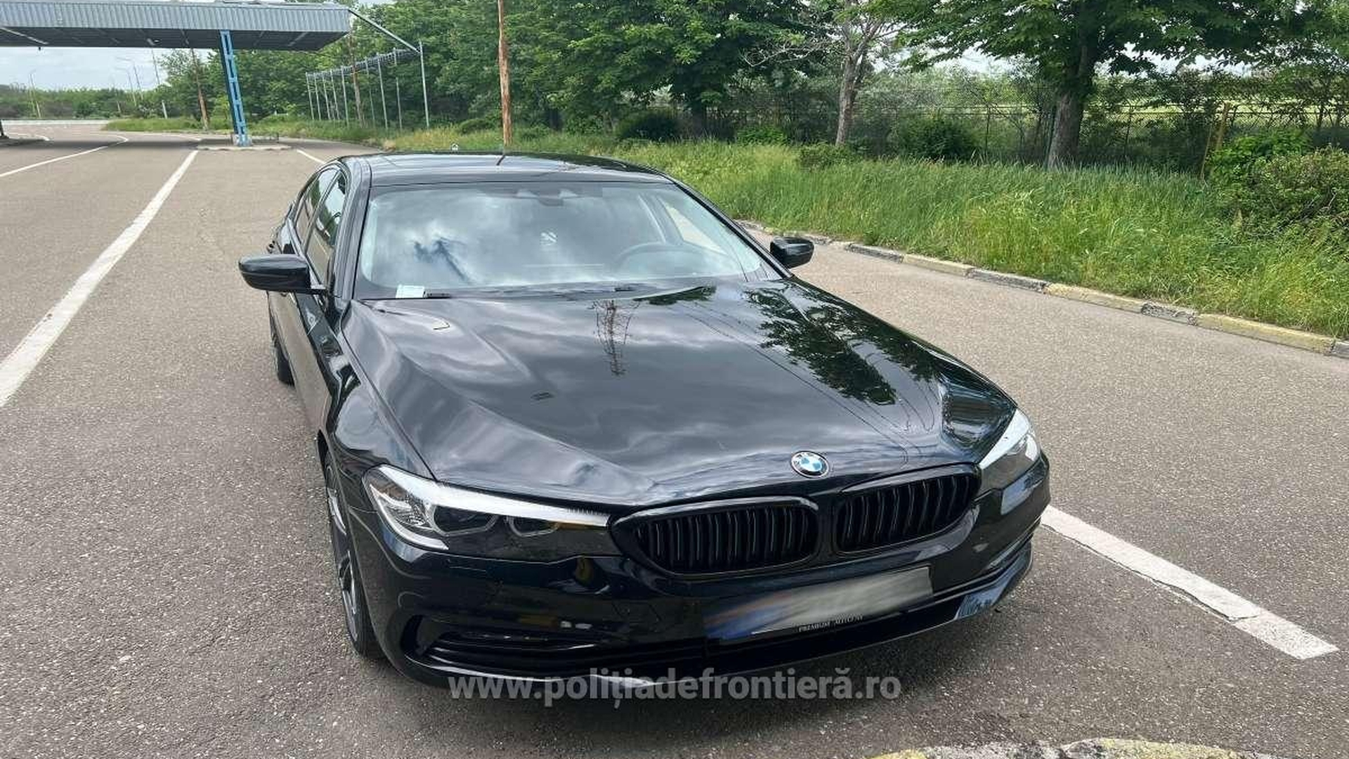 Un român și-a cumpărat un BMW din Norvegia, la prețul de 100.000 de lei. Când a vrut să treacă vama în România, a avut parte de un șoc. Ce au descoperit polițiștii de frontieră