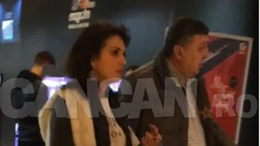 Colegului de partid al Alinei Gorghiu îi place la VIP! Nr. 2 din Senat se respectă! A fost la film ca milionarii. ATENŢIE! Imagini interzise electoratului! 