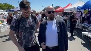 Câți bani i-a cerut Piedone acestui tânăr, care îi ceruse șefului ANPC să facă o poza împreună