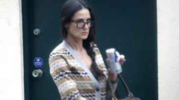 Inainte sa ajunga anorexica, Demi Moore era foarte mandra de corpul ei. Vezi poze de senzatie cu celebra actrita goala pusca la inceputul carierei