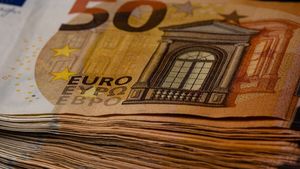 Câți români au o avere de peste 1.000.000 de euro. Numărul lor este surprinzător