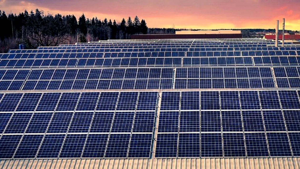 Ce este sistemul fotovoltaic On-Grid? Cum poţi ajunge să faci bani din asta