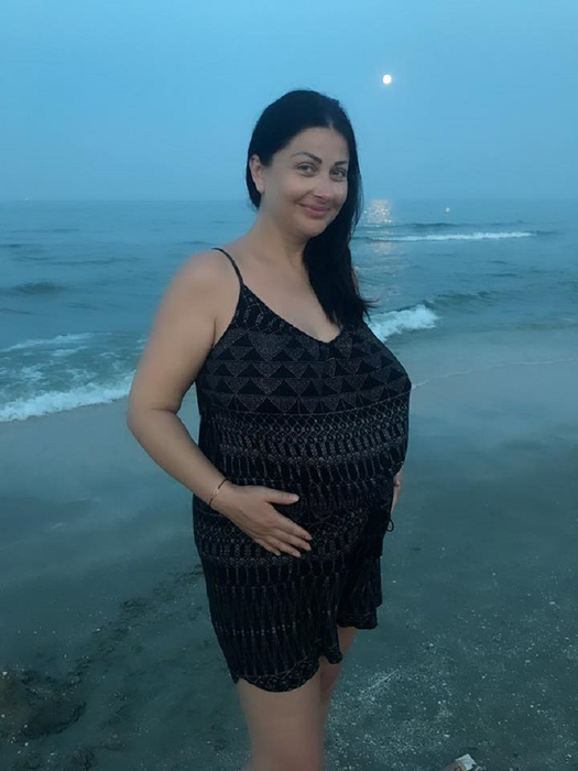 Gabriela Cristea a fost fotografiată de Tavi Clonda. Mesaj de suflet postat de soţul brunetei. „Fetele…”
