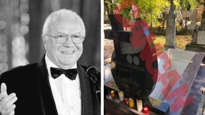 Cum arată locul de veci al maestrului Alexandru Arşinel. Ce scrie pe crucea regretatului actor