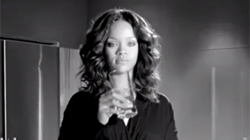 VIDEO Rihanna, sexy intr-o reclama UNICEF