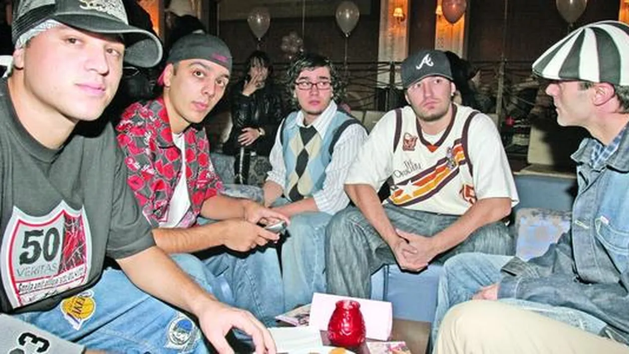 Toto Cutugno canta in deschiderea trupei Simplu