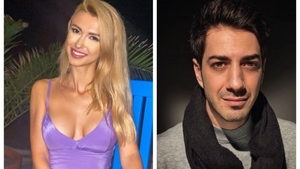 Dragostea plutește în aer! Cum s-au fotografiat Andreea Bălan și Tiberiu Argint la mare, în Bulgaria