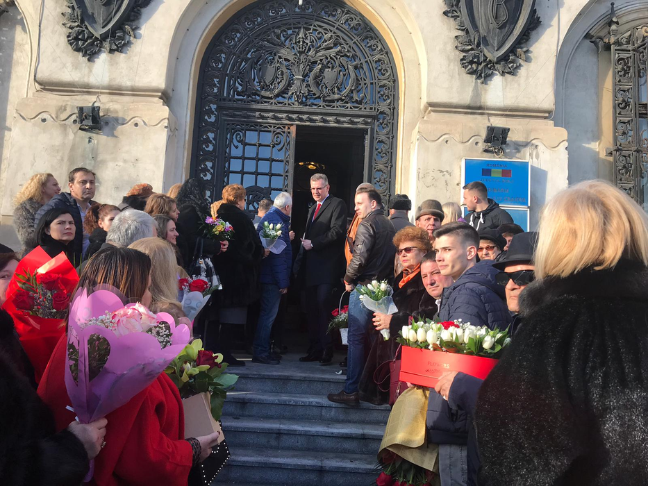 Primele imagini cu Lia Olguța Vasilescu mireasă. Cum s-a îmbrăcat