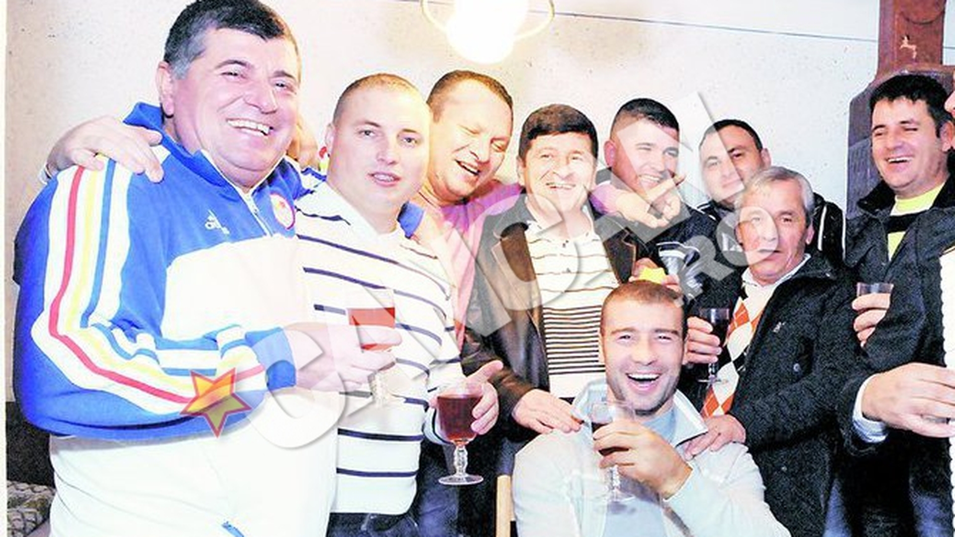 Nicolae Savin si-a scos mezinul, dar si pe fiul edilului din Giurgiu la o salata "de lux" in Capitala! Fratia primarilor