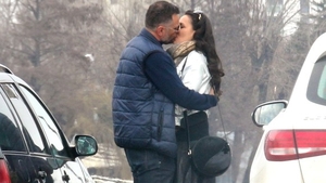 Fosta soție a lui Mădalin Voicu iubește din nou după divorț. Sărutări pătimașe cu noul iubit. FOTO