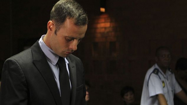 Campionul paralimpic, Oscar Pistorius, suspect de dopaj! Poliţia a găsit testosteron şi seringi în casa sportivului