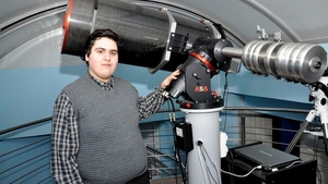 Acest adolescent de 16 ani din Galaţi a descoperit o nouă stea! Părinţii i-au amenajat un mic observator astronomic, iar apoi...