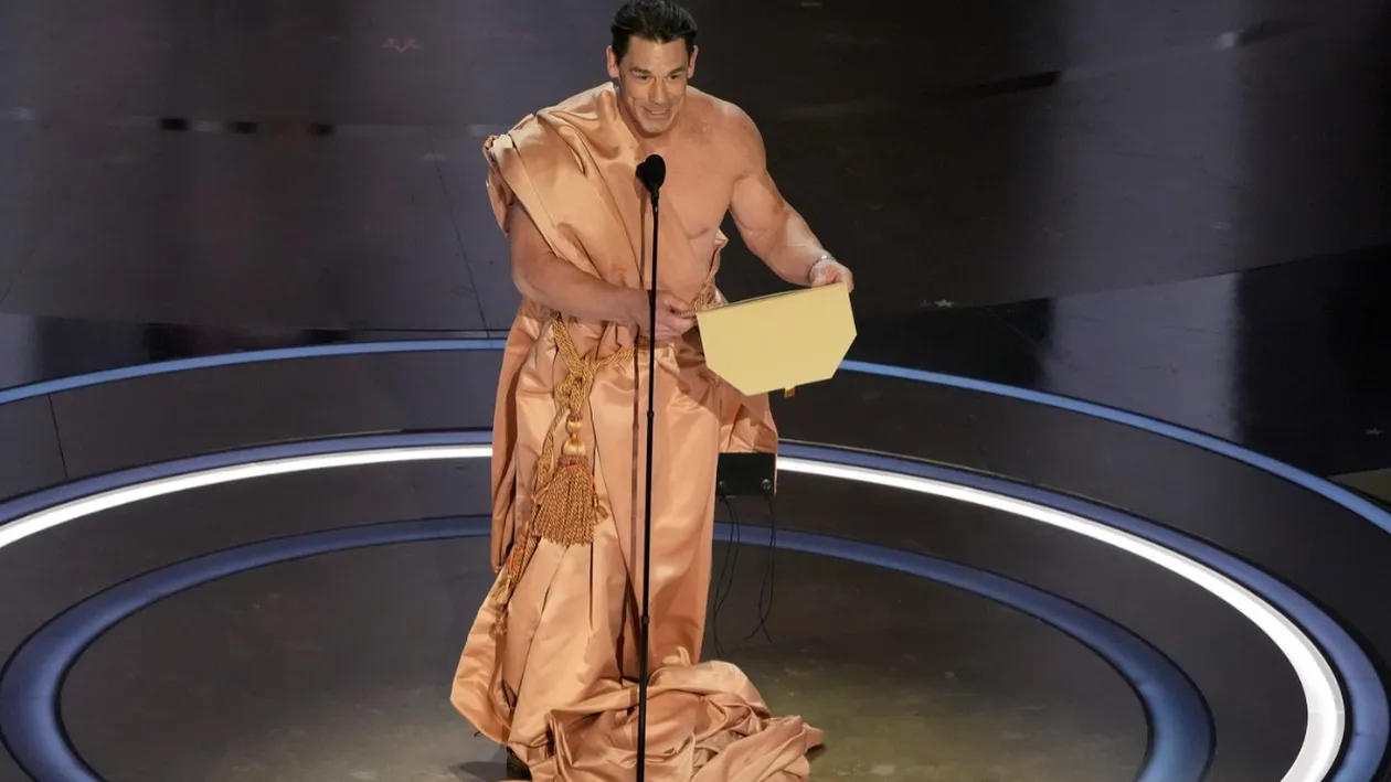 Top 5 vedete care au speriat Oscarurile! Cele mai bizare ţinute. John Cena, gol pe scenă