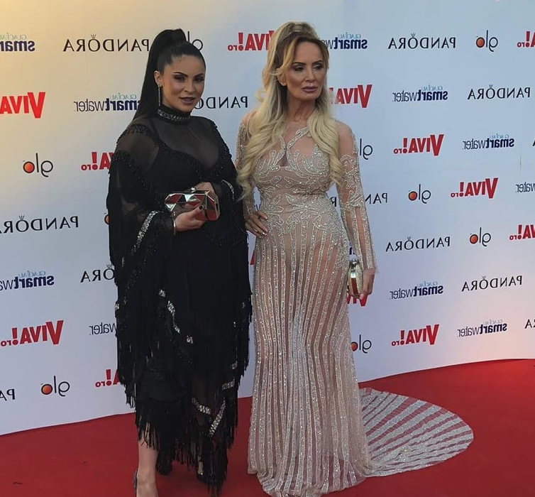 Bianca Drăgușanu, apariție mega-sexy la petrecerea VIVA! Cu cine a venit de mână