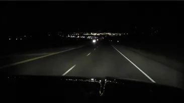 MARE ATENȚIE la flash-urile din trafic! O nouă metodă de jaf face din ce în ce mai multe victime