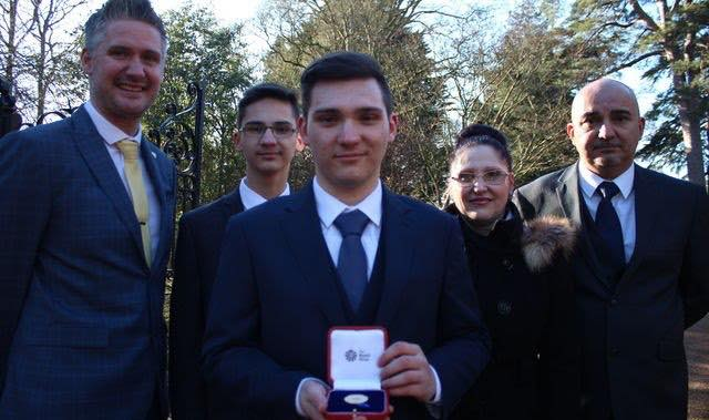 Cornel este foarte mândru de distincția acordată de Majestatea Sa Elisabeta a II-a