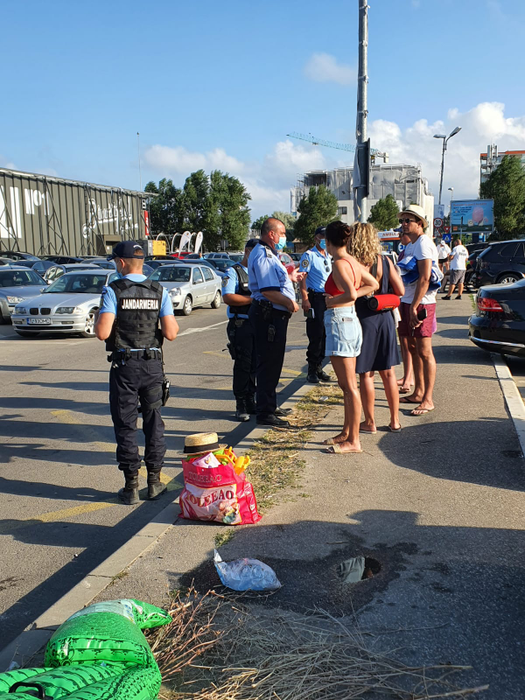 Bătaie ca în filme într-un celebru local din Mamaia Nord. Trei bărbați au ajuns la spital. VIDEO
