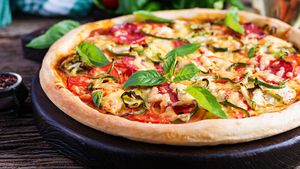 Asta e nouă: taxă pentru scoaterea roșiilor de pe pizza! Ce a pățit un turist: ”Rușinos”