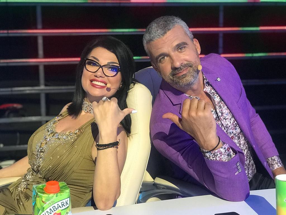 Ozana Barabancea, într-o rochie extrem de sexy, alături de Andreea Bălan! Detaliul care i-a lăsat cu gura căscată pe fani