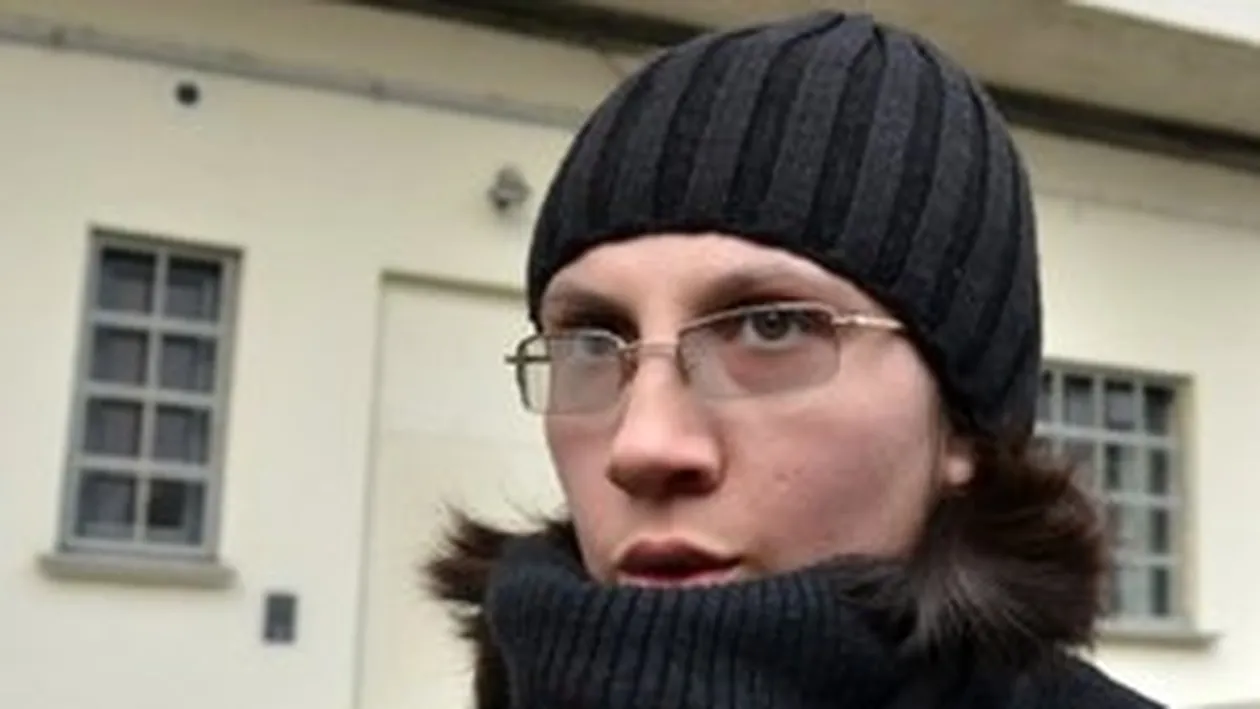 Ca la Radio Erevan! Politista violata este acuzata ca a furat o gaina!