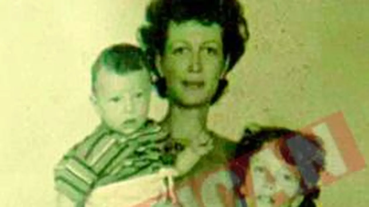 Oana Lis, copie la indigo a mamei sale