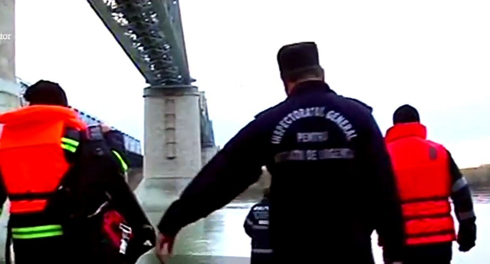 VIDEO / Ultimul mesaj trimis de Teo înainte să se arunce de pe podul de la Cernavodă. Mama ei a avut lacrimi în ochi când a aflat